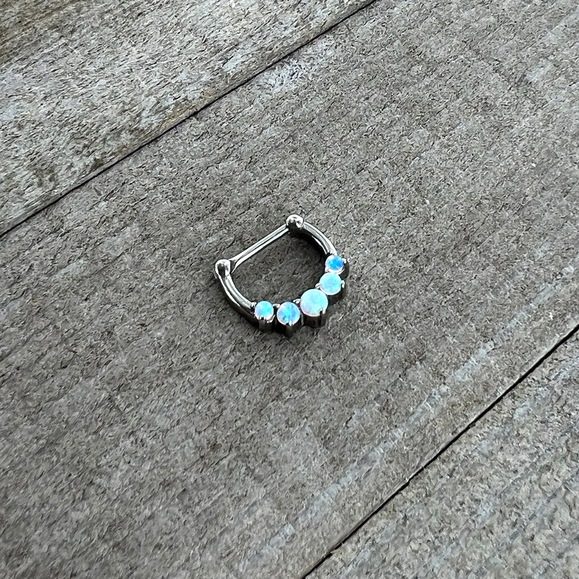 16 Gauge 1/4 White Synthetic Opal Steel Bar Simple Septum Clicker
