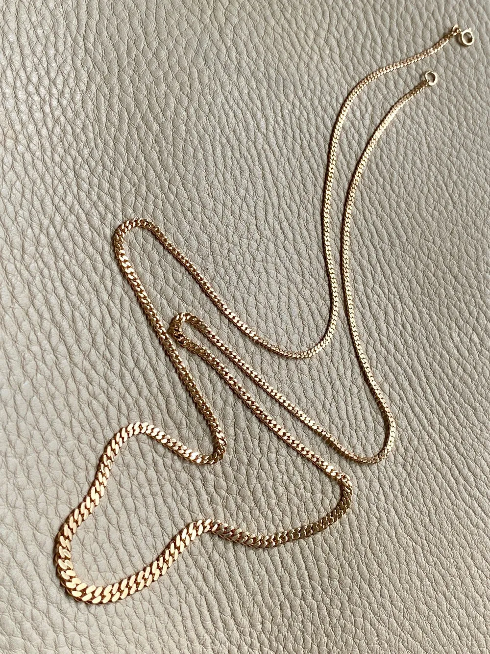 18k gold handmade vintage Swedish graduated curb link necklace - Stunning LONG 30 inch length - made 1957-1963