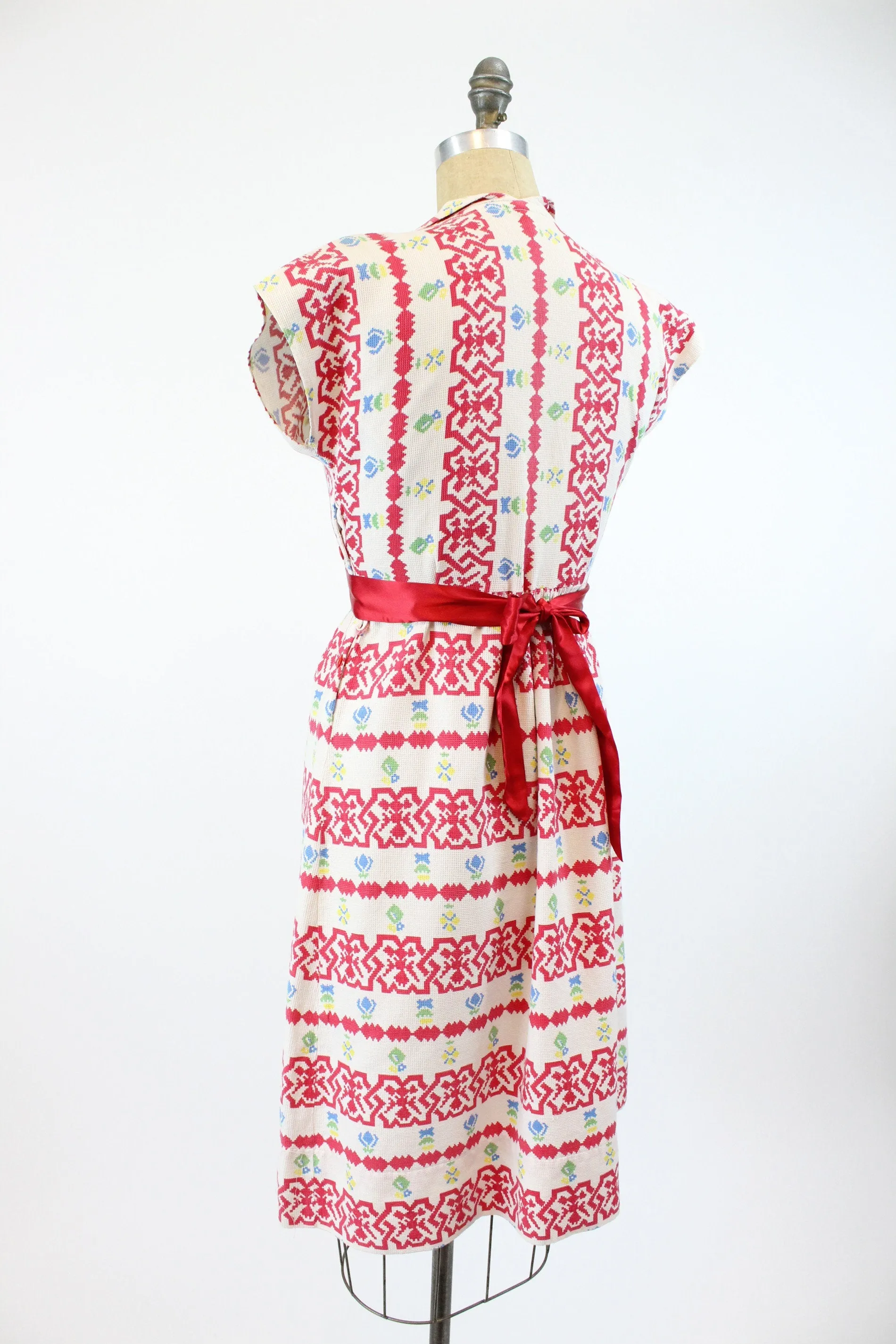 1930s cotton cross stitch print dress medium | new spring summer