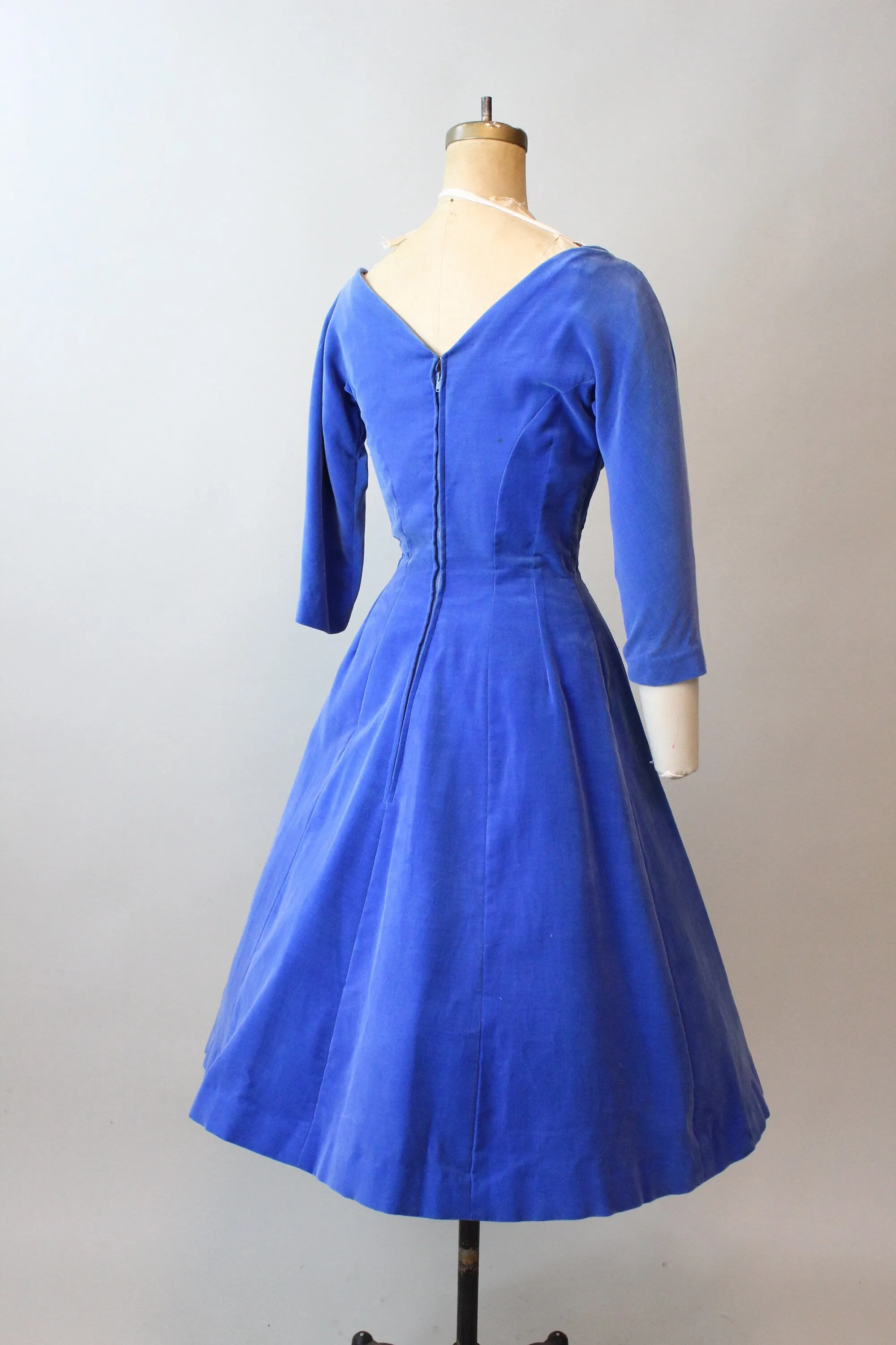 1950s SUZY PERETTE blue VELVET dress xs | new fall