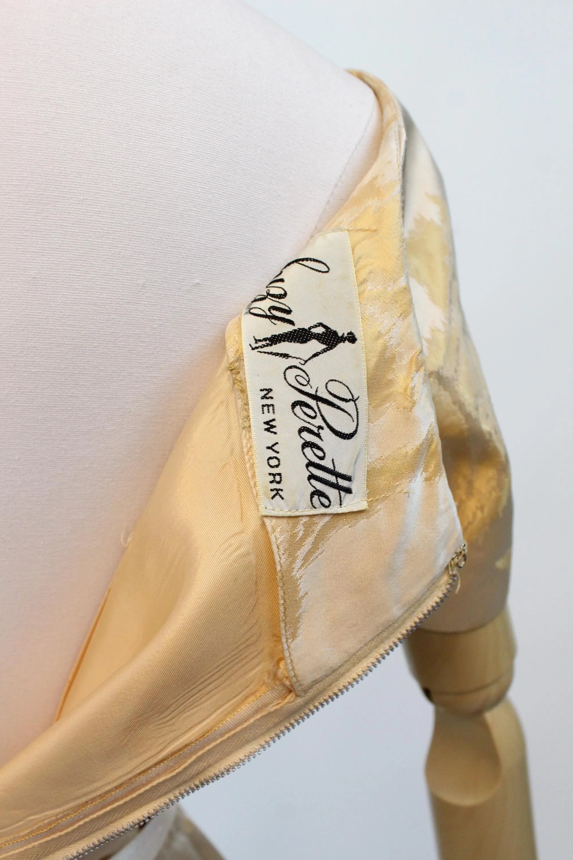 1950s SUZY PERETTE brocade gold dress small | new fall winter