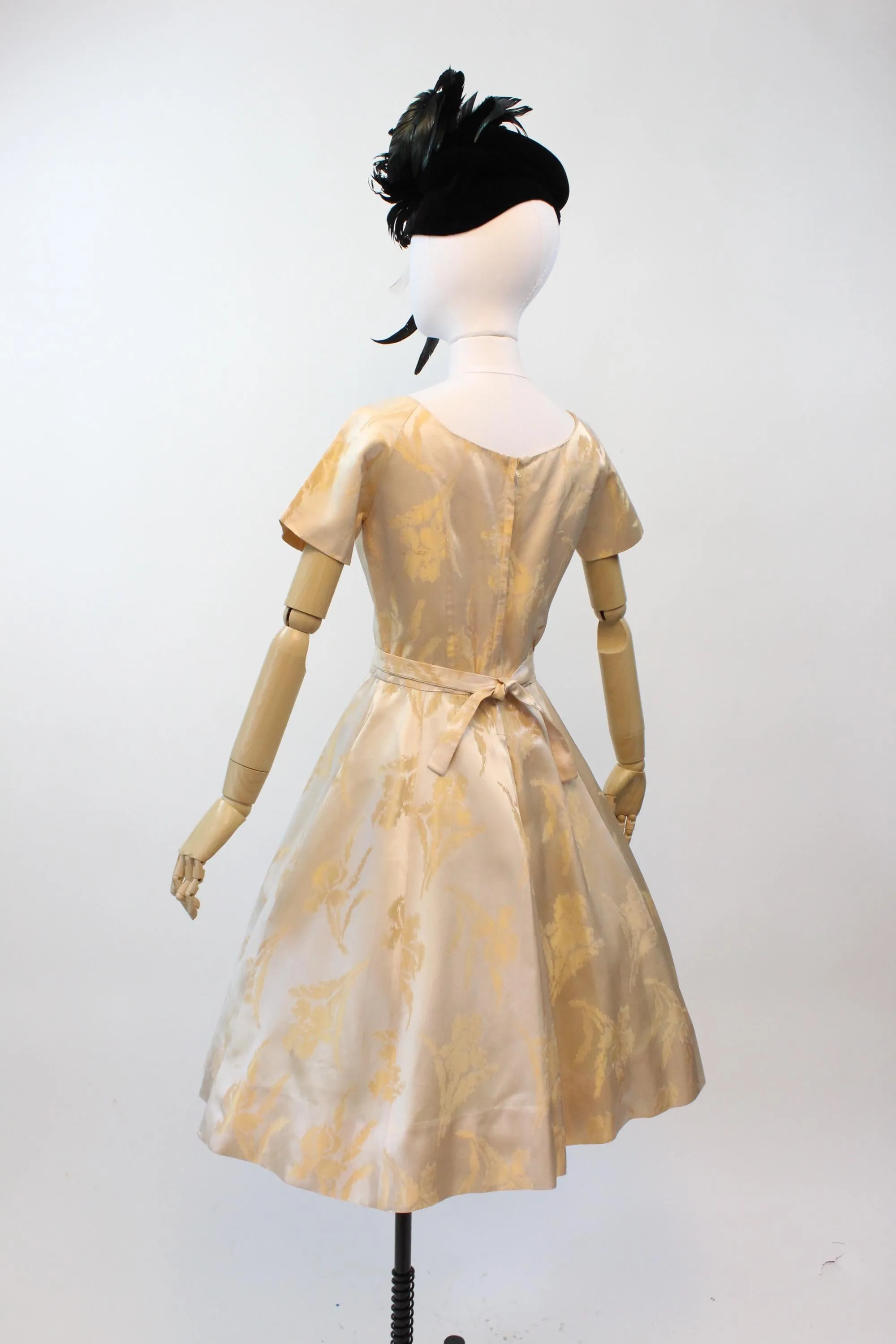1950s SUZY PERETTE brocade gold dress small | new fall winter
