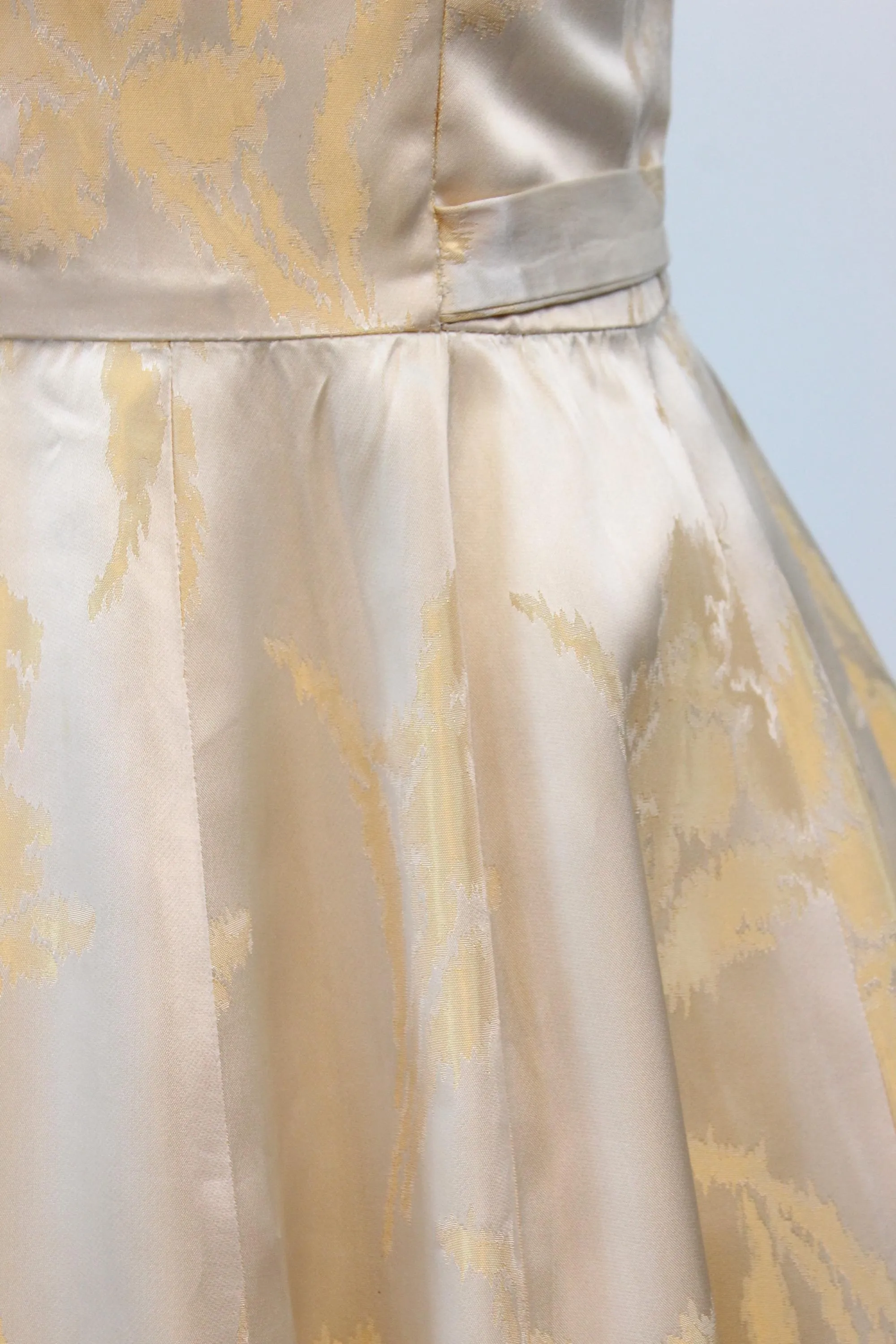 1950s SUZY PERETTE brocade gold dress small | new fall winter