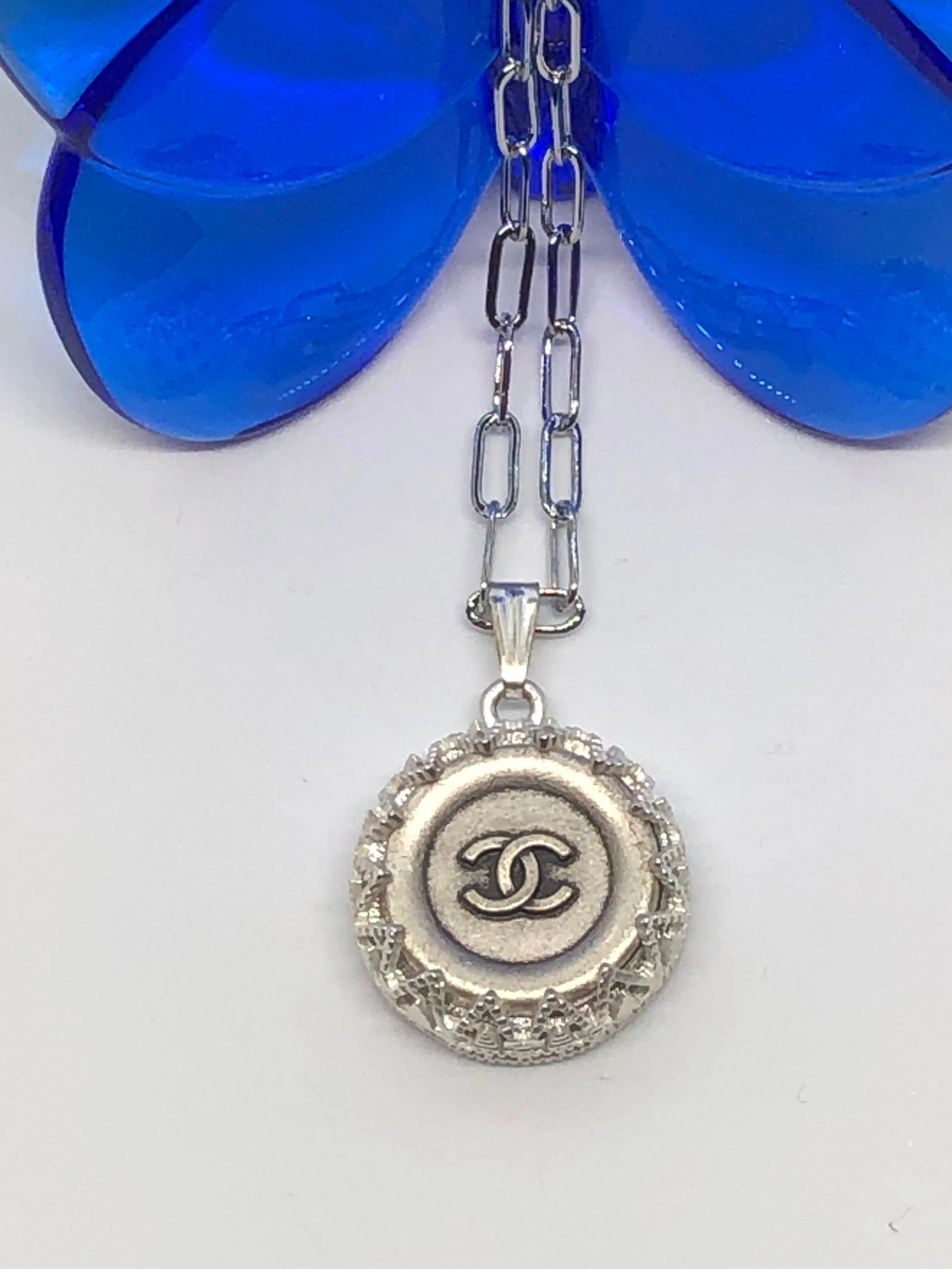#228 Vintage Couture Necklace 23mm