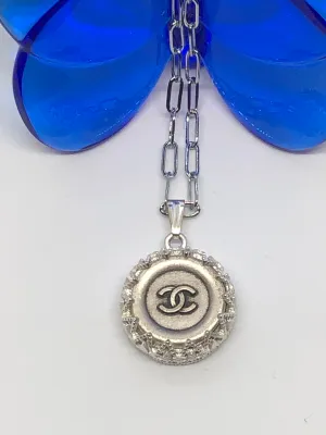 #228 Vintage Couture Necklace 23mm