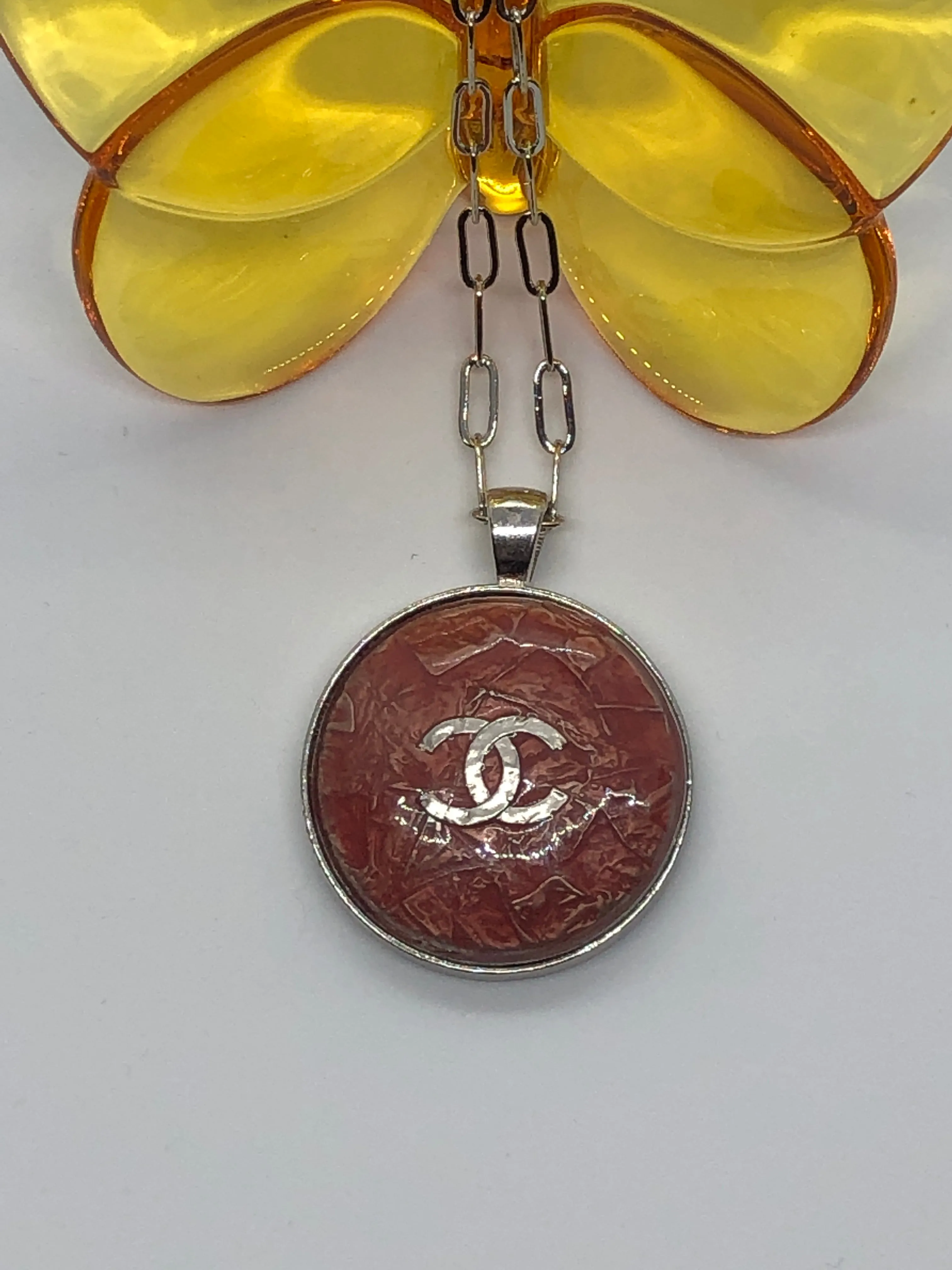 #242 Vintage Couture Necklace 32mm