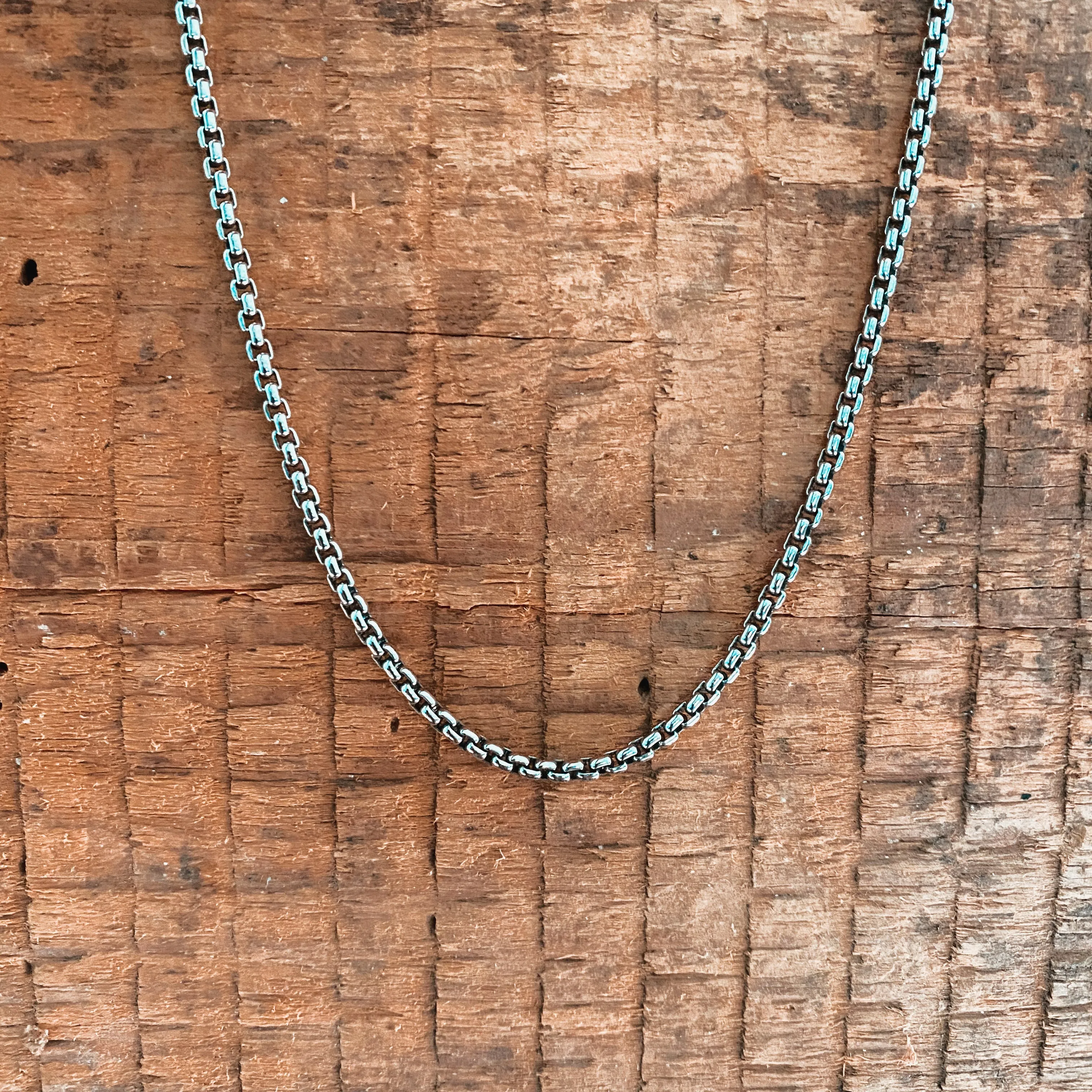 2.5MM SILVER ROUNDED BOX CHAIN