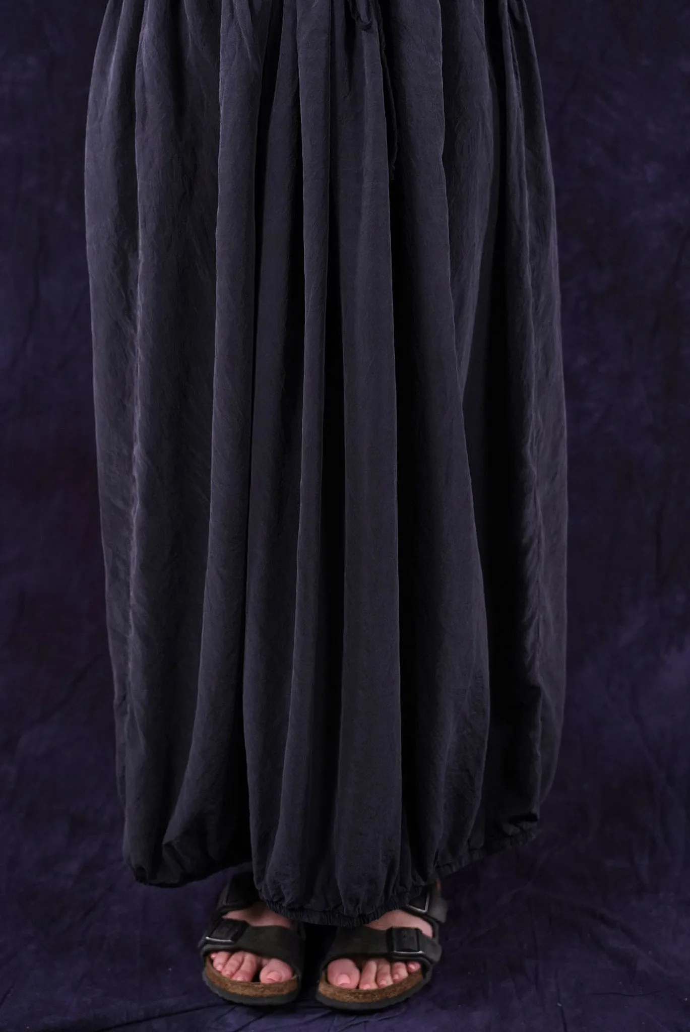 4182 Gathered Hem Silk Skirt Black