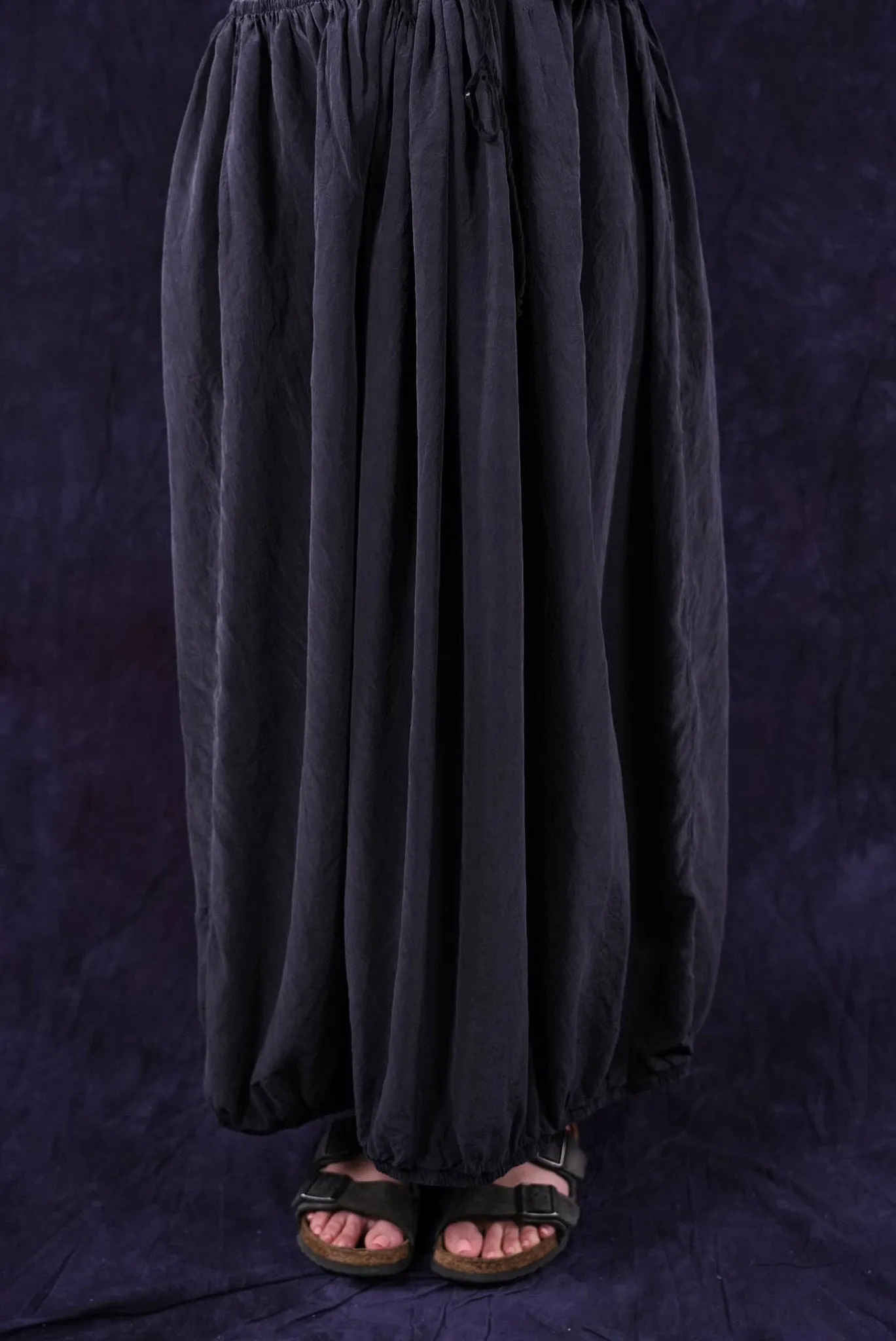4182 Gathered Hem Silk Skirt Black