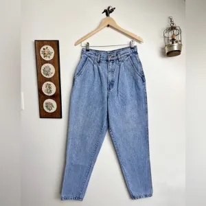 80s Bill Blass Front Pleat High Waisted Tapered Mom Jeans