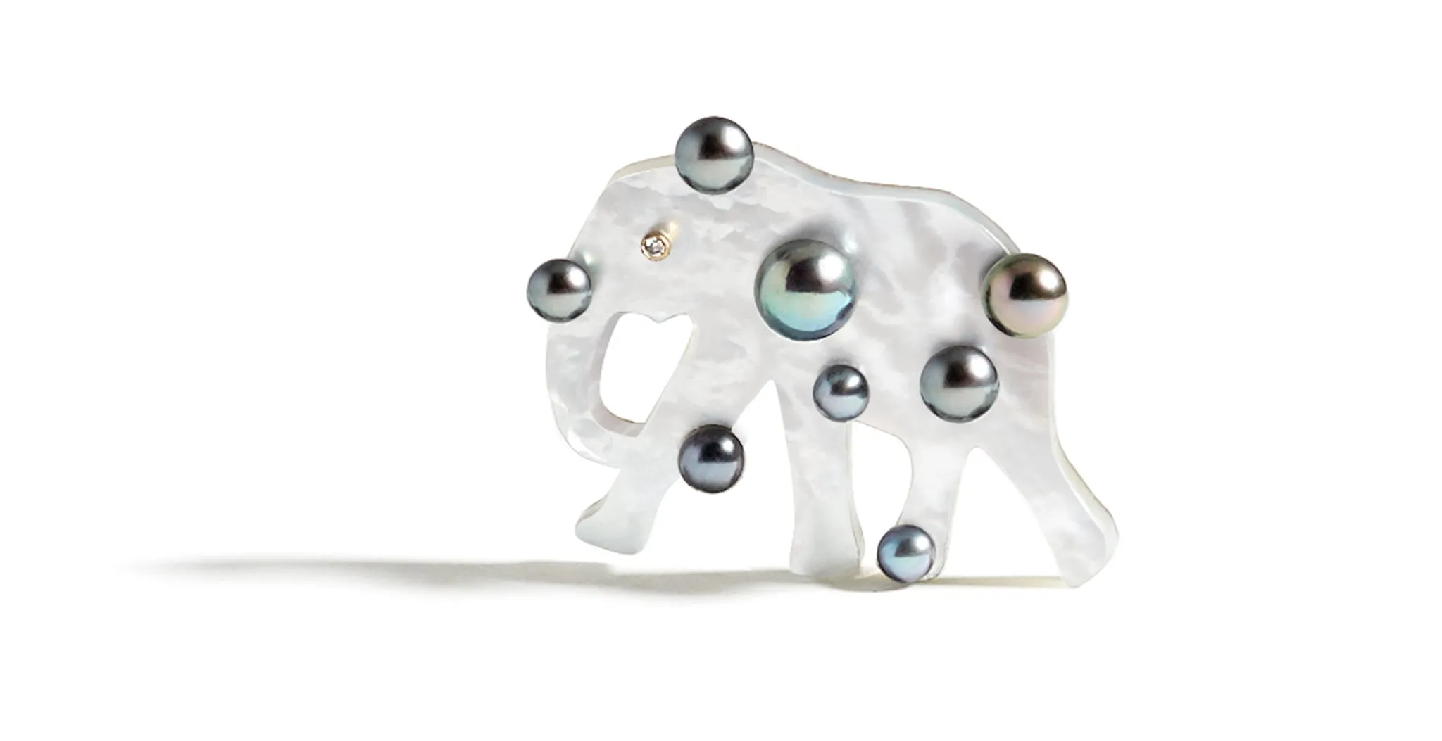 Elephant Pendant | Mother of Pearl w/ Polka Dots