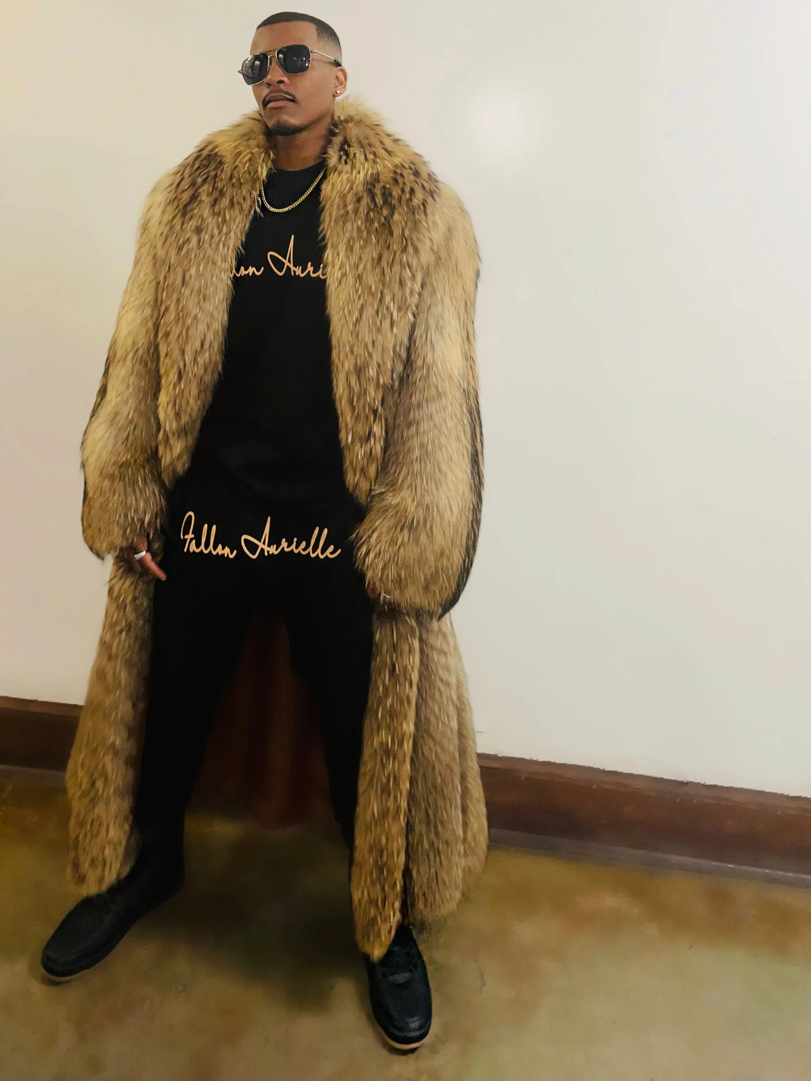 Fallon Aurielle Damage Racoon Fur Coat (Brown)