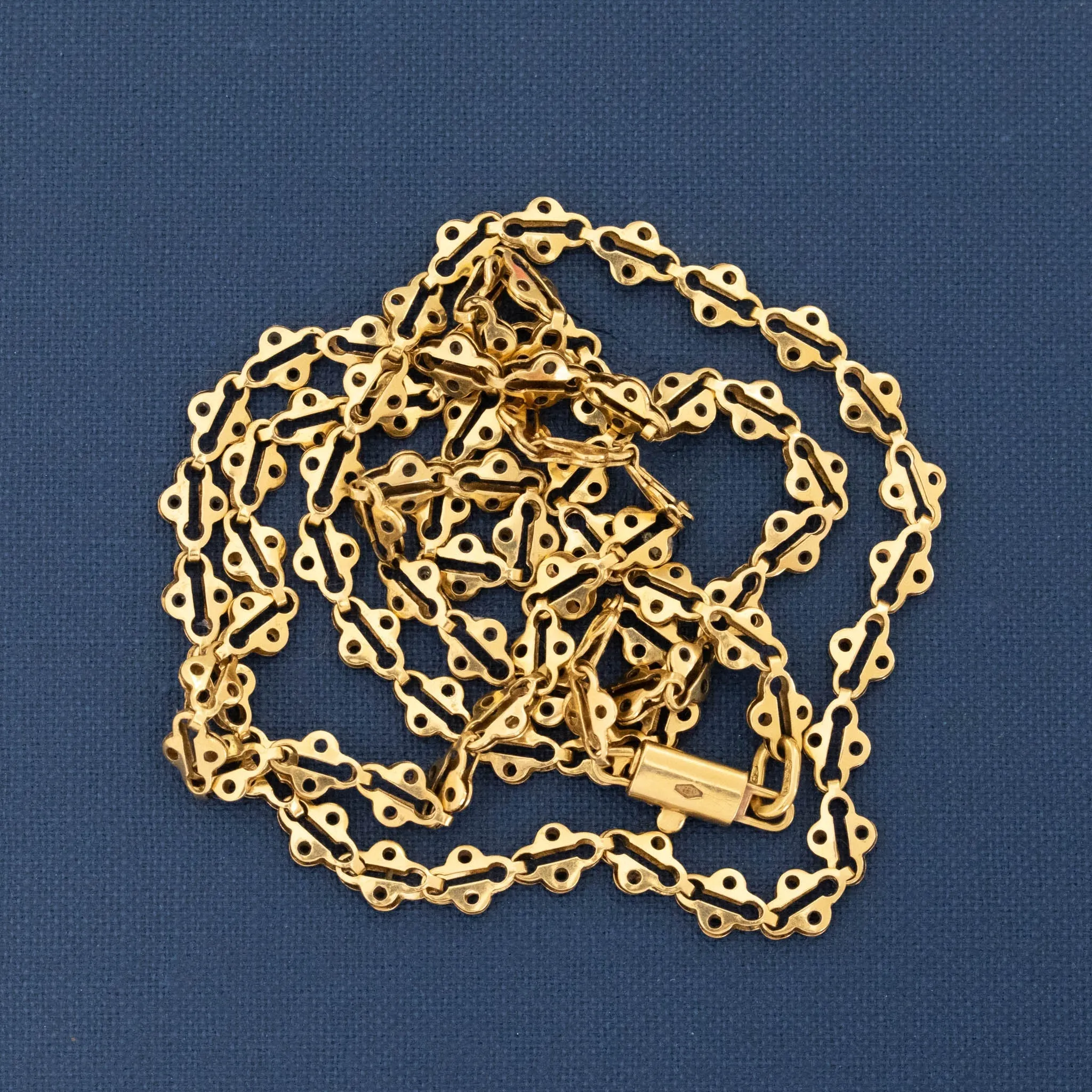 Fancy Vintage Die-Struck Link Chain, 18kt