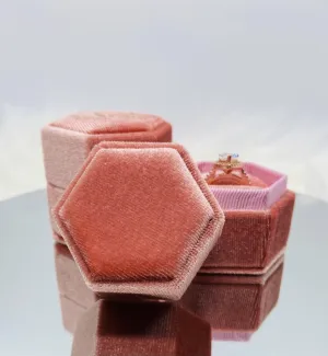Flamingo Single Slot Hexagon Velvet Ring Box