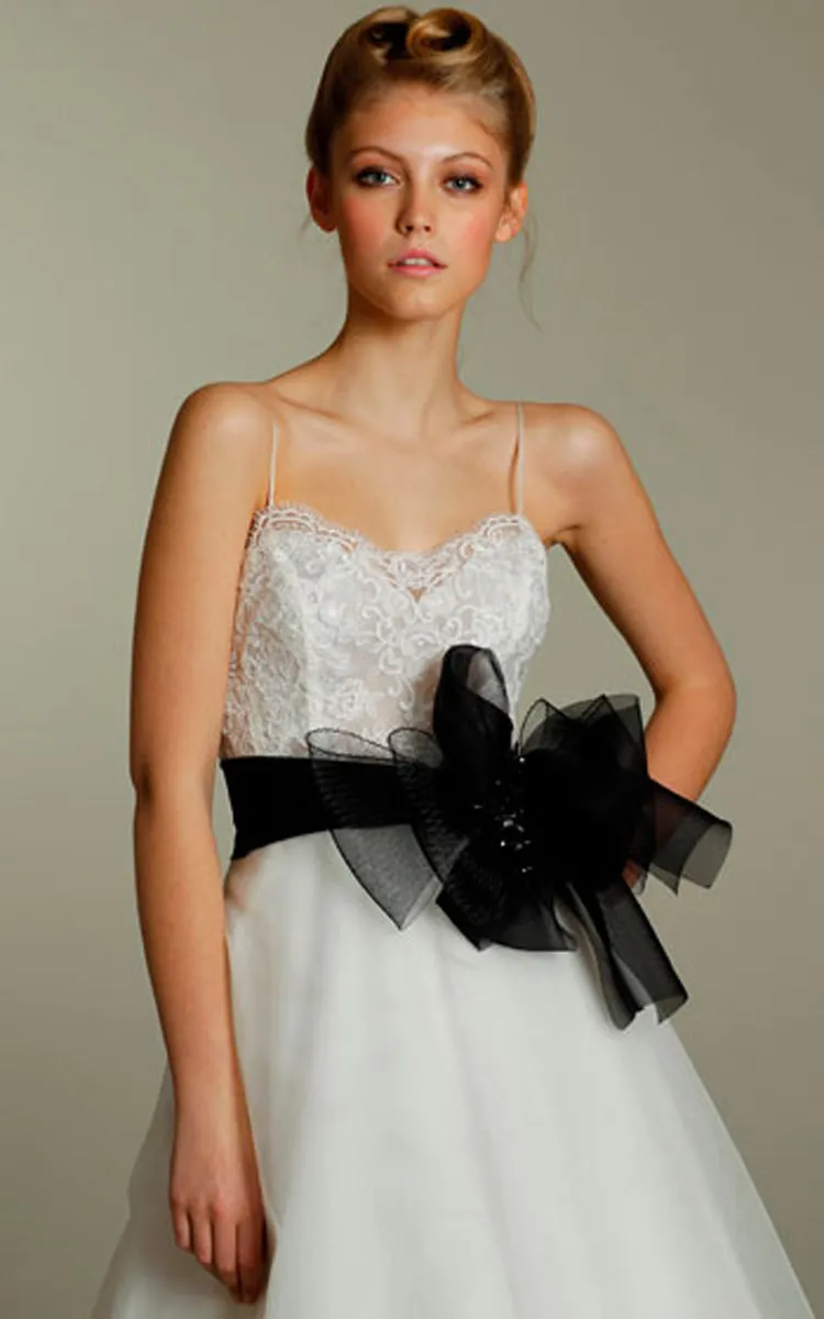 Glamorous Spaghetti Strap Organza a Line Dress With Lace Bodice