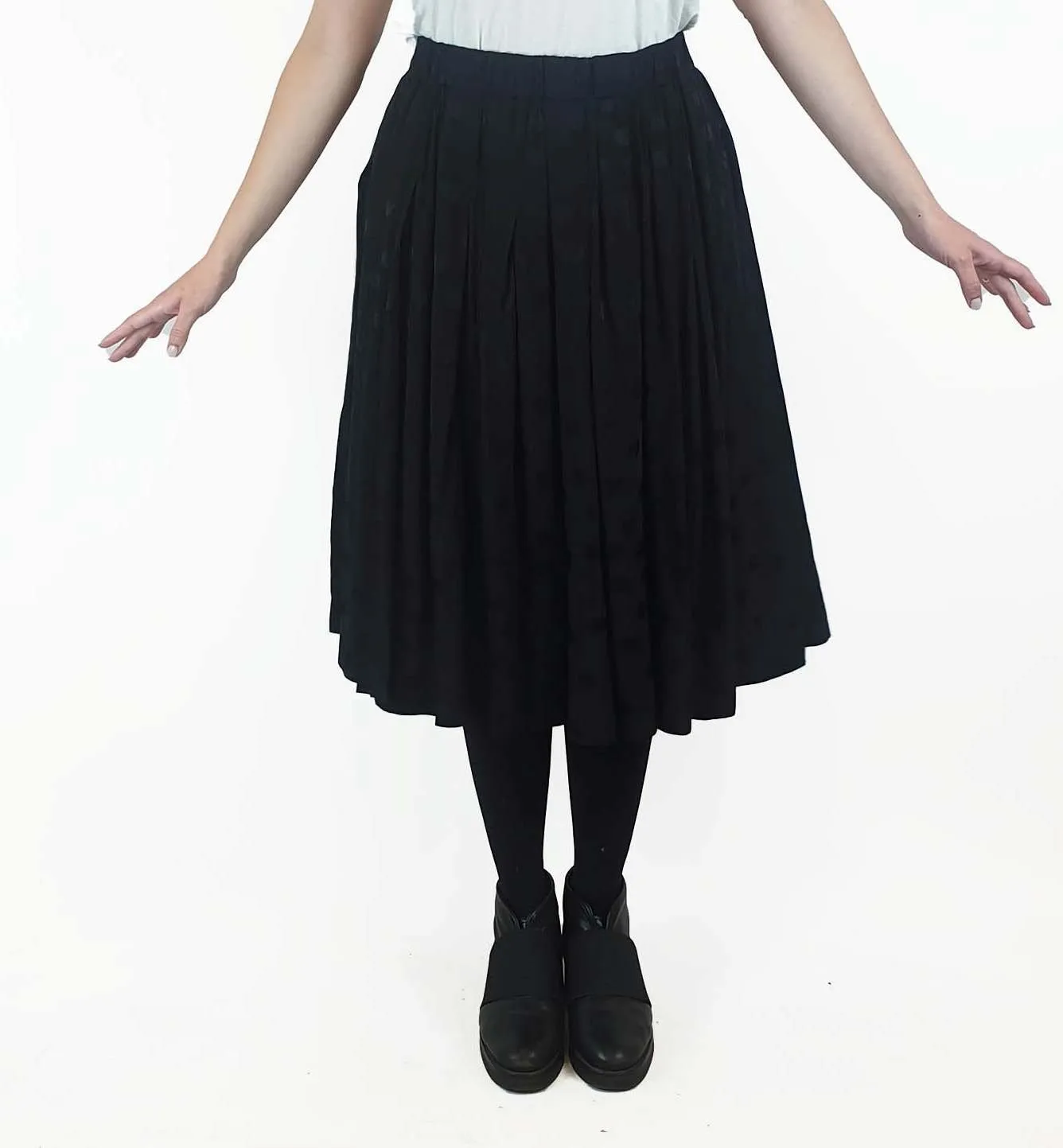 Gorman black polka dot print skirt size 10