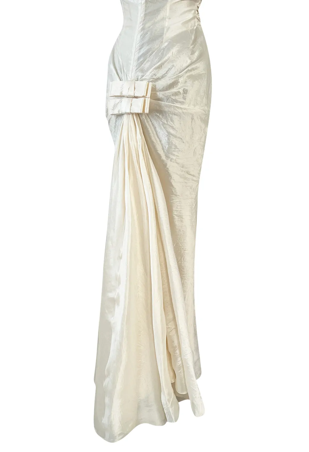 Incredible Spring 2006 Christian Dior by John Galliano Textured Ivory Silk Hourglass Dress