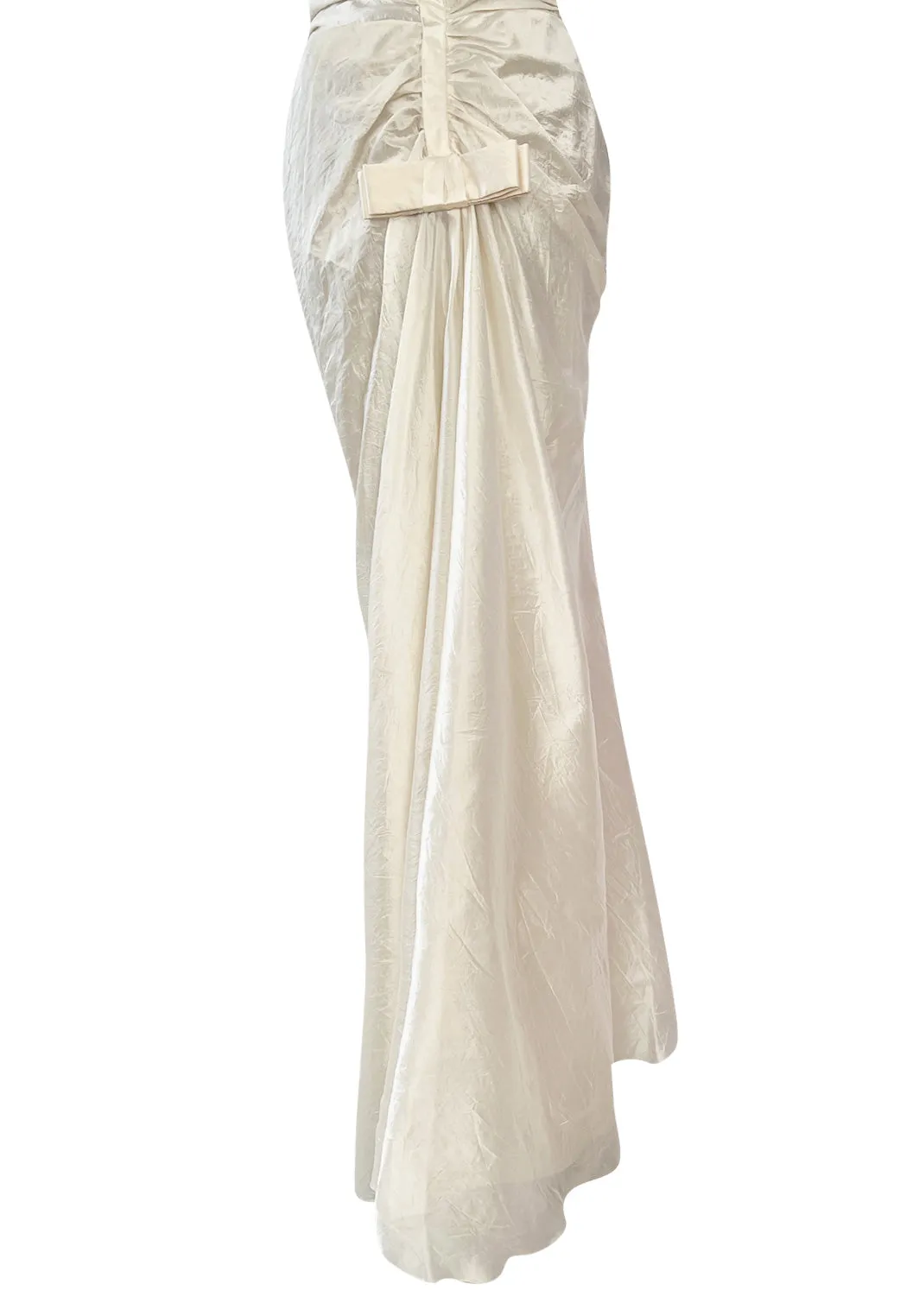 Incredible Spring 2006 Christian Dior by John Galliano Textured Ivory Silk Hourglass Dress