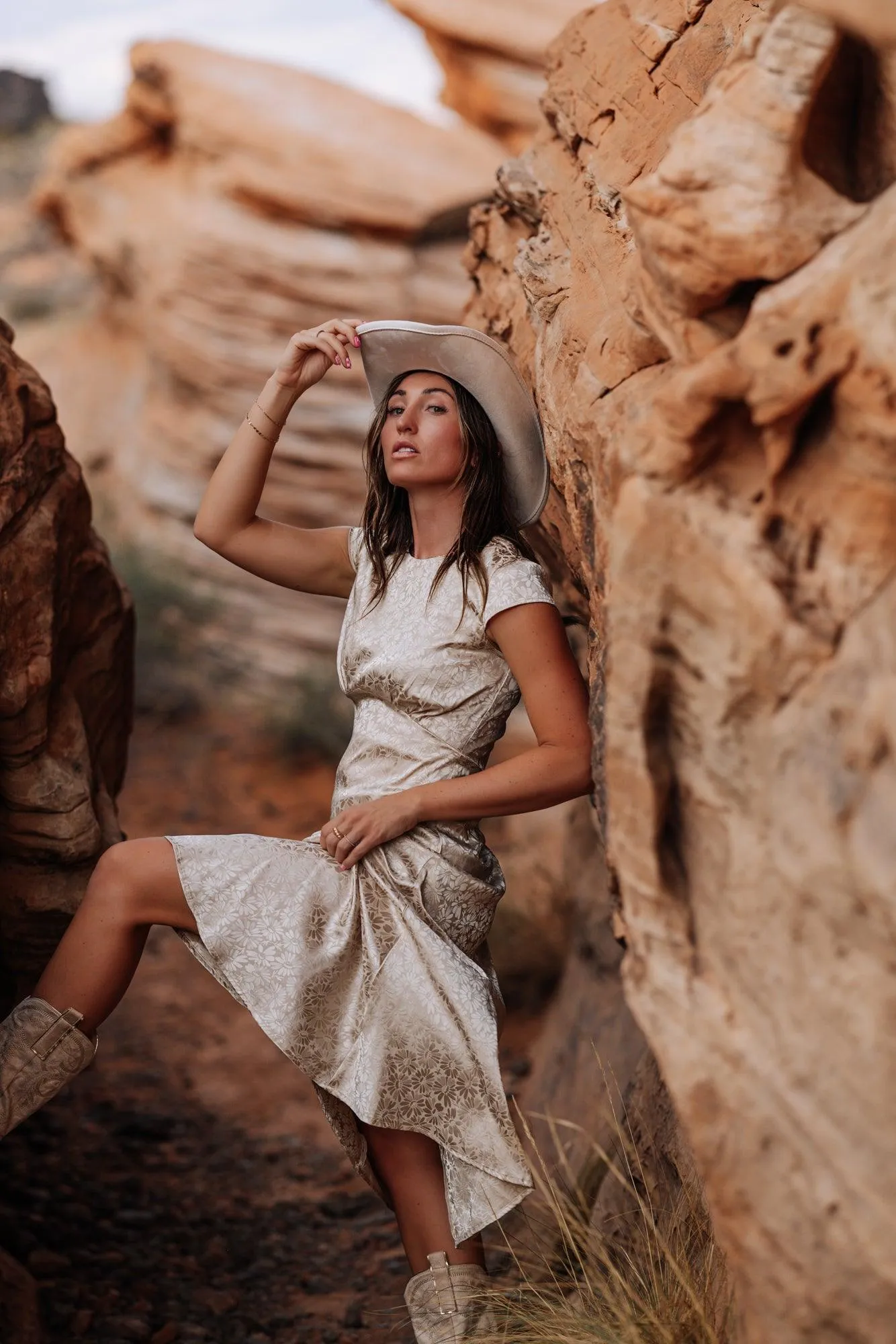 Indie Midi Dress in Gold