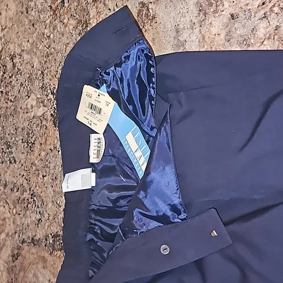 NOS | Vintage Leslie Fay Sportswear Navy Blue Union Made Skirt | See Measurments