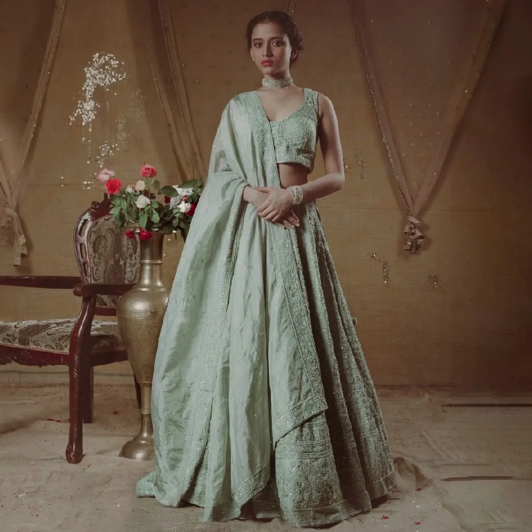 Pakistani Sleeveless Lehenga Choli and Dupatta #BS887