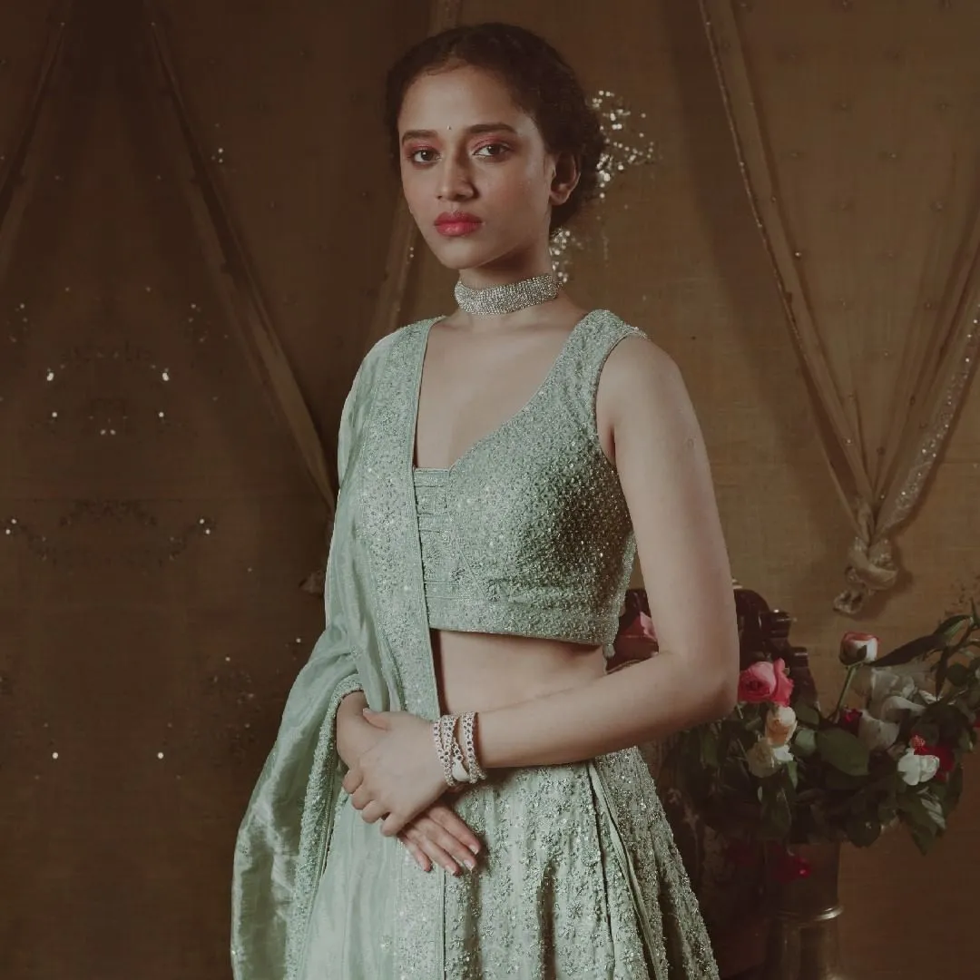Pakistani Sleeveless Lehenga Choli and Dupatta #BS887