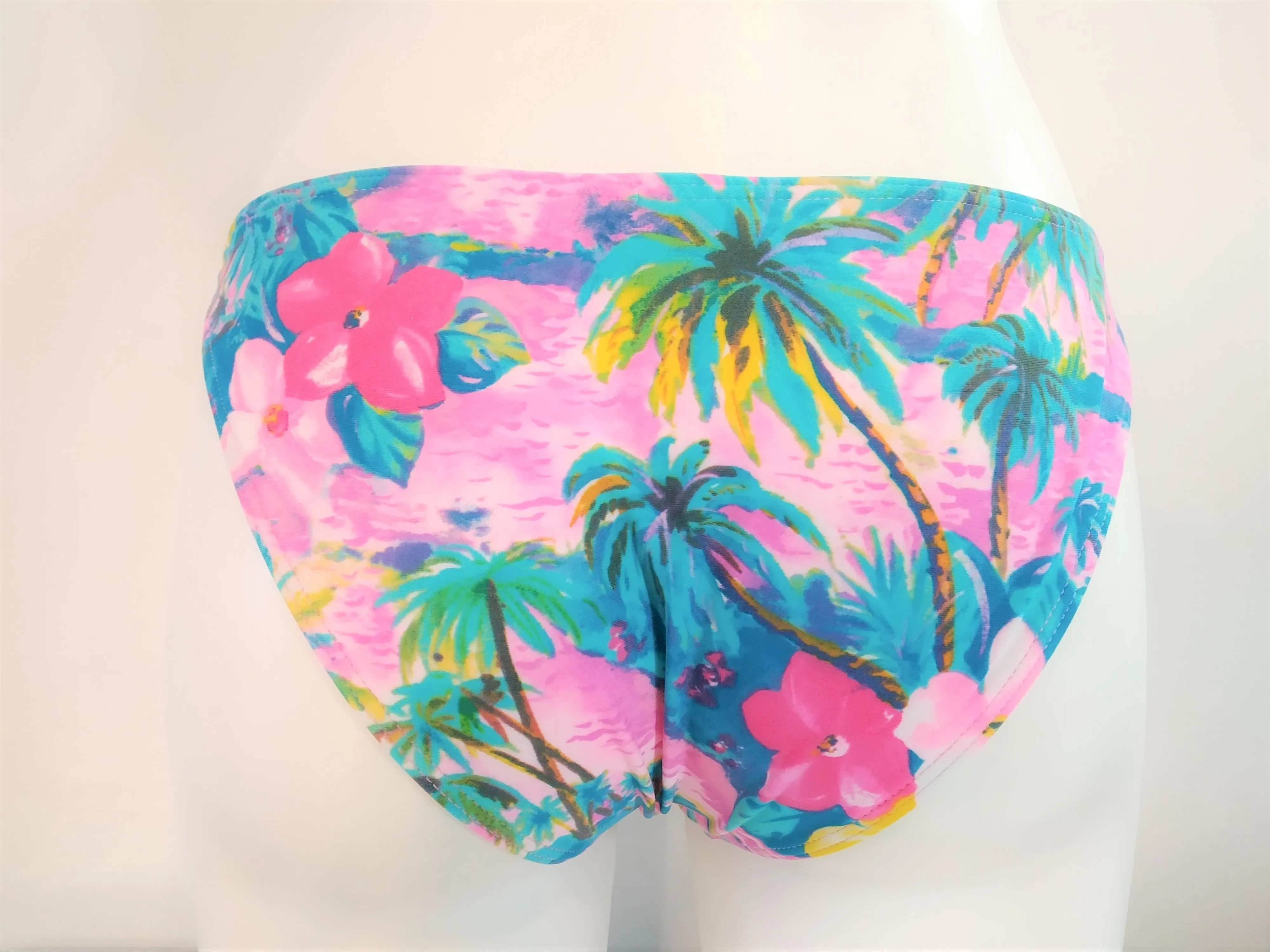 Pink Island regular bottom