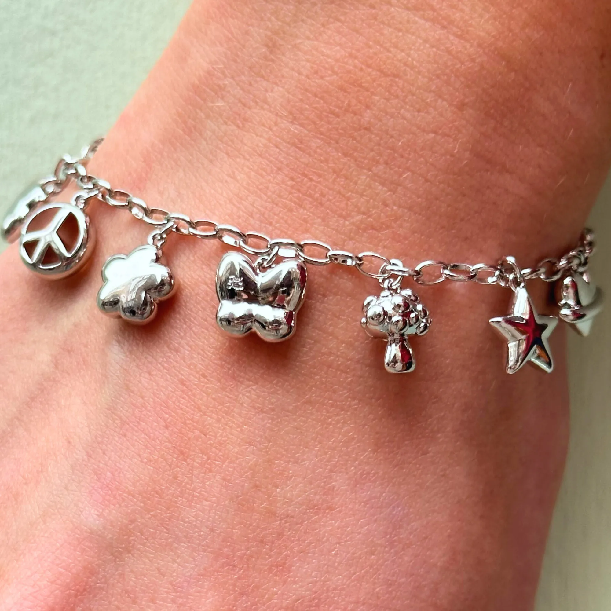 Queen of Charms Bracelet Silver