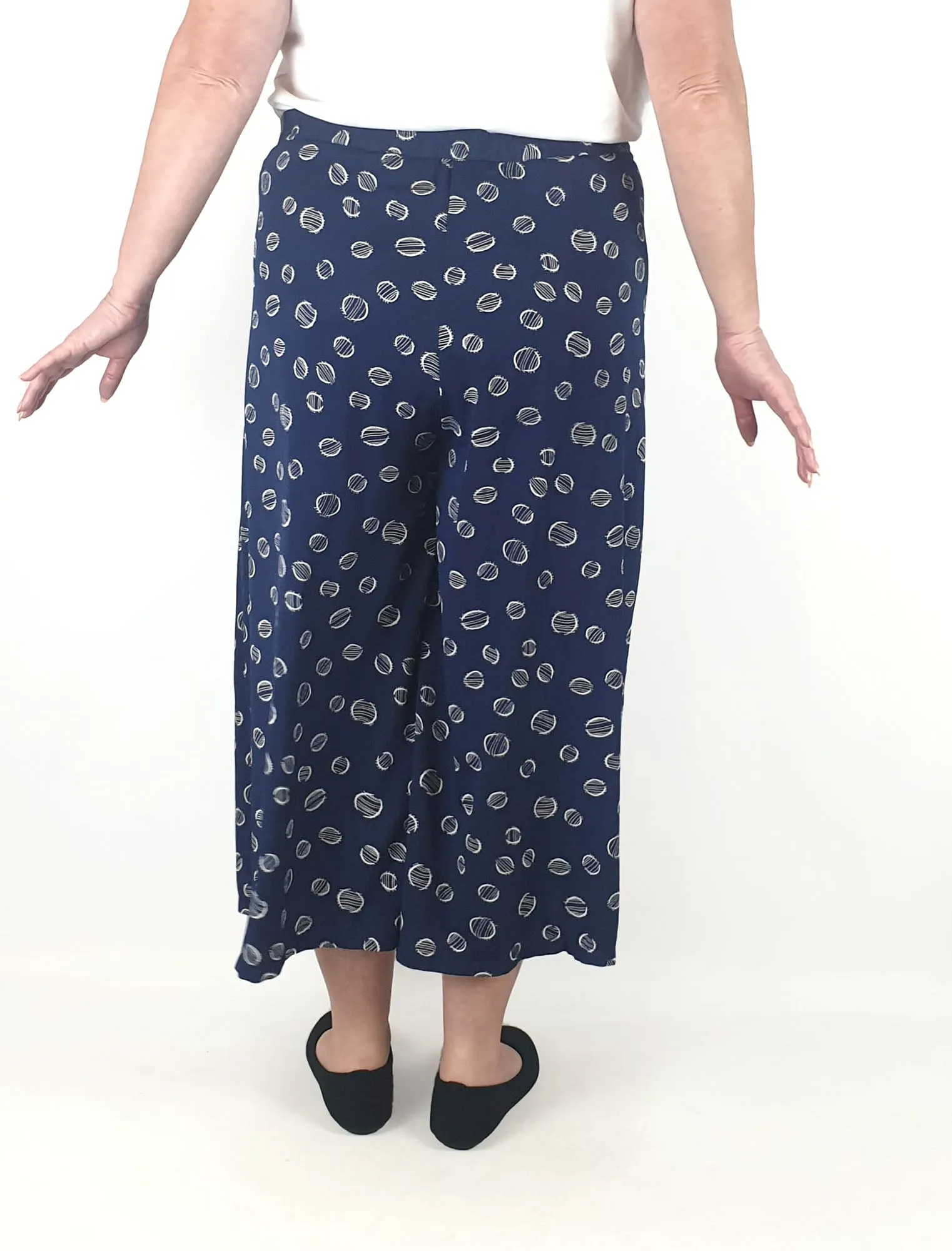 The Exceptional Clothing Company vintage navy culottes size 16