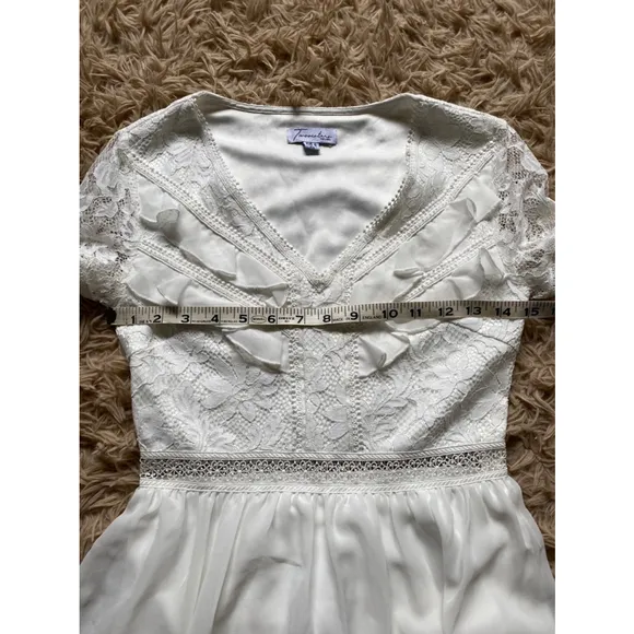 Two Sisters The Label Tilly White Mini Lace Dress US 2 XS