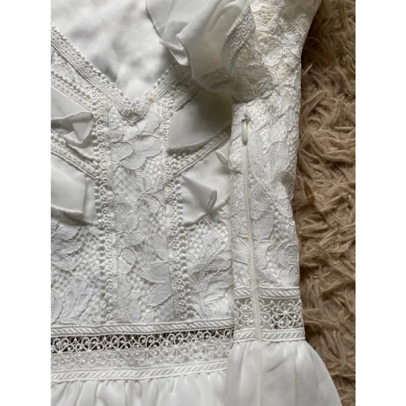 Two Sisters The Label Tilly White Mini Lace Dress US 2 XS