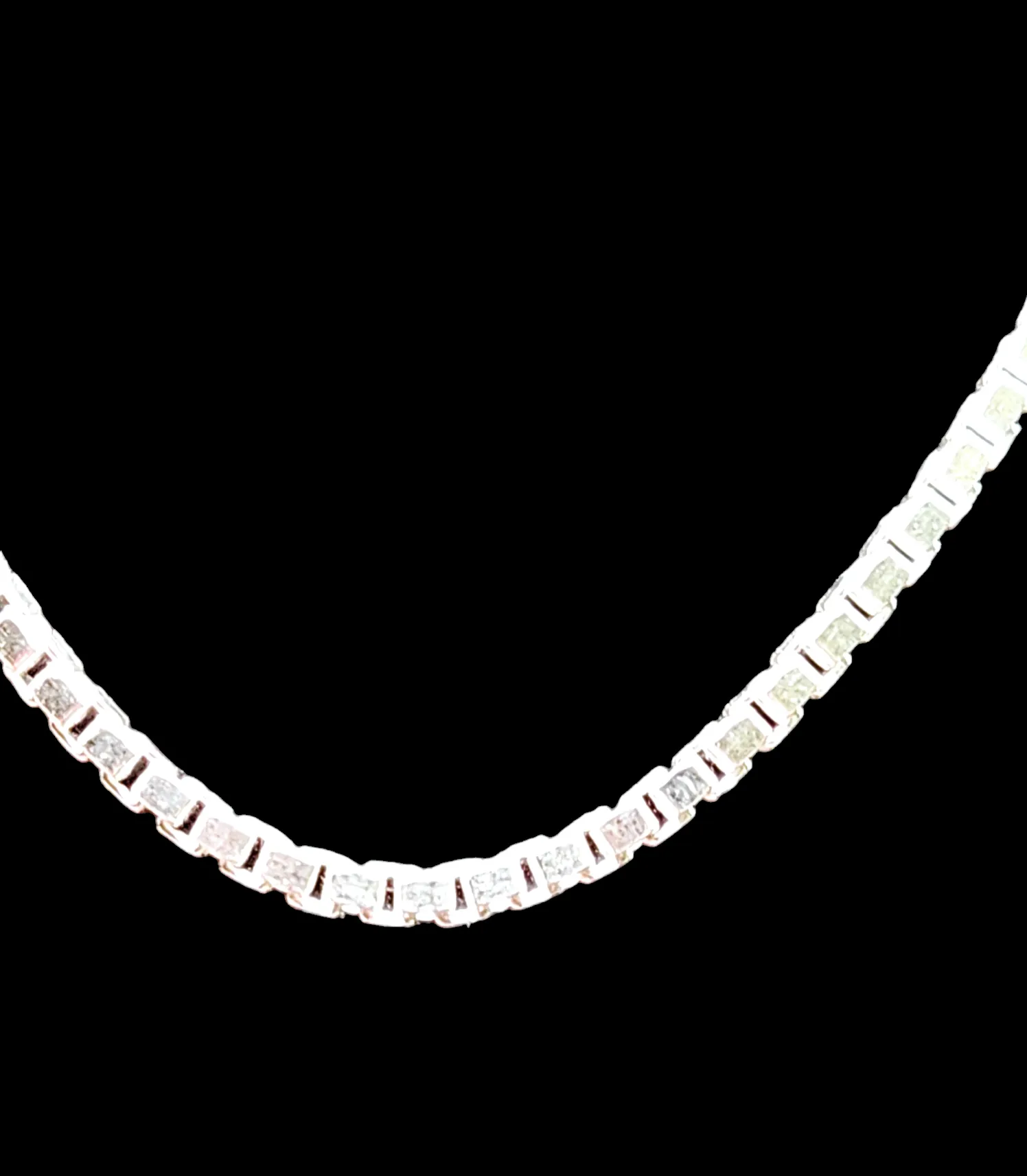 V28 Box Sterling Silver Chain Necklace