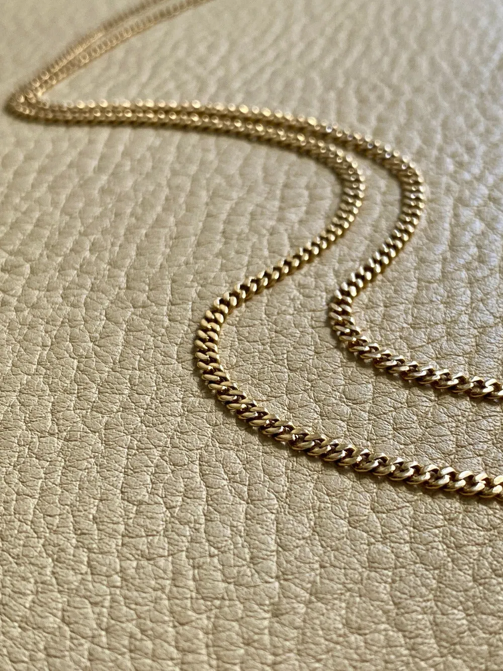 Vintage 18k gold pressed curb link necklace - 17.7 inch length