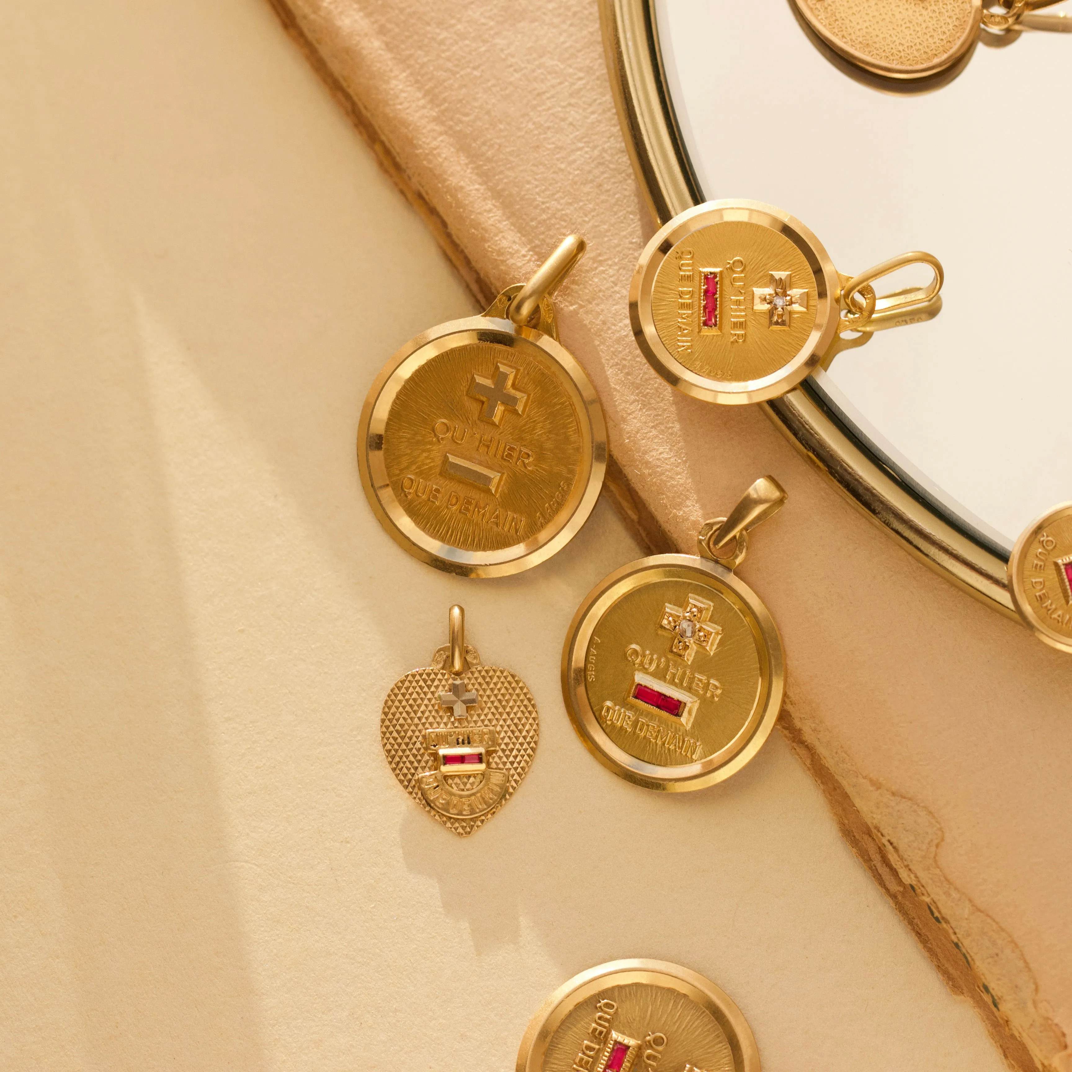 Vintage Augis 18k Solid Yellow Gold Ruby Love Token