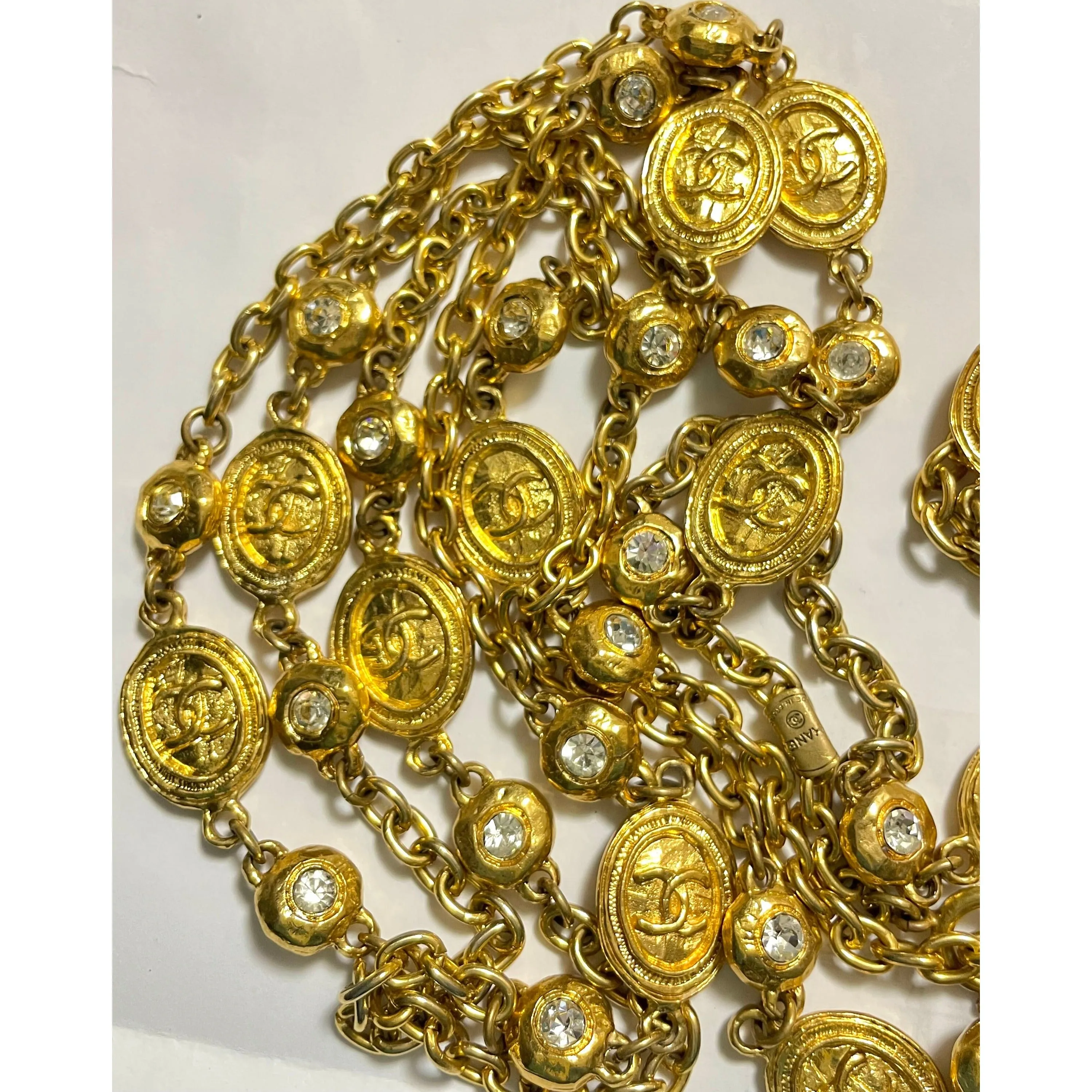 Vintage CHANEL chain and crystal glass necklace with medal CC mark charms. Can wear in double and triple. 0411211