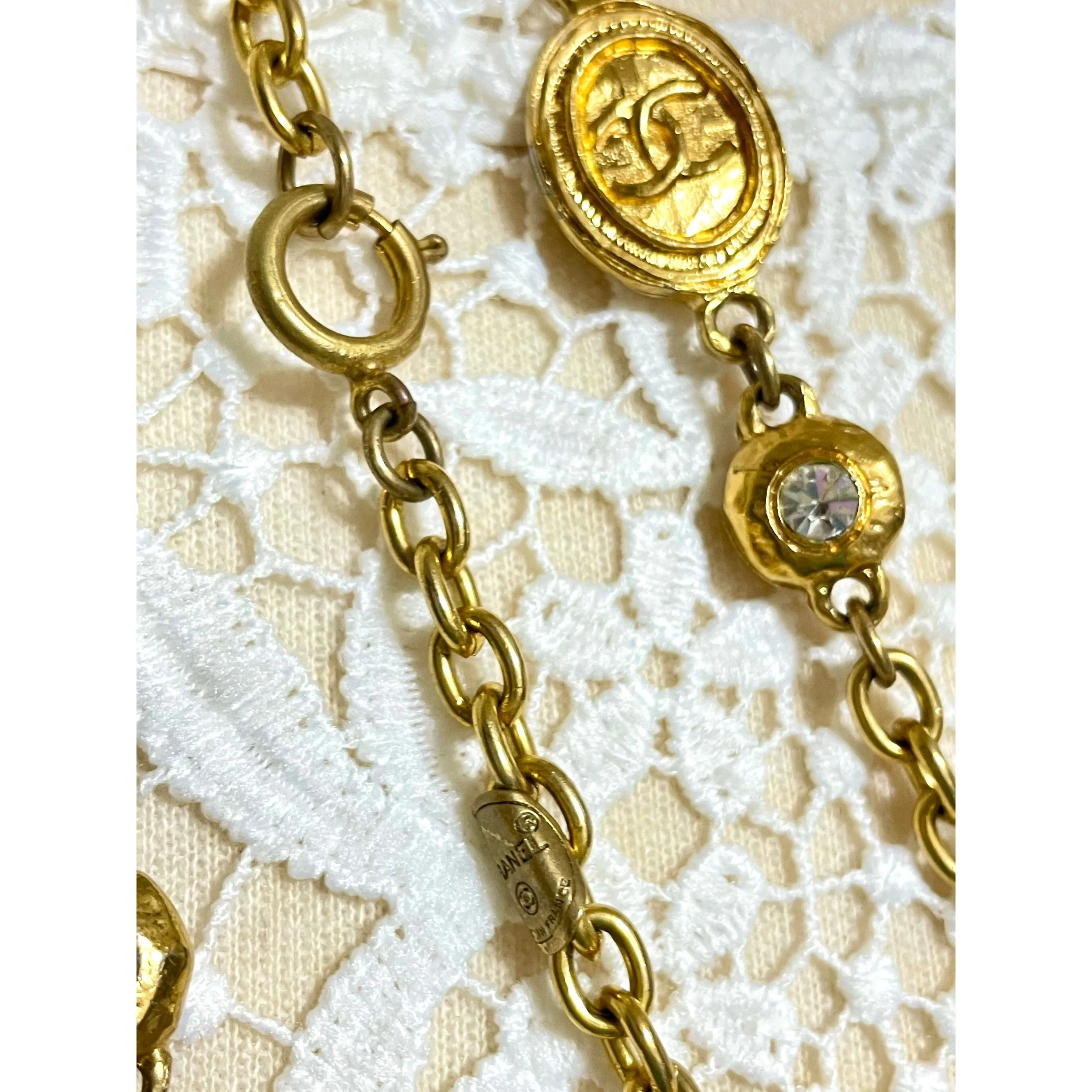 Vintage CHANEL chain and crystal glass necklace with medal CC mark charms. Can wear in double and triple. 0411211