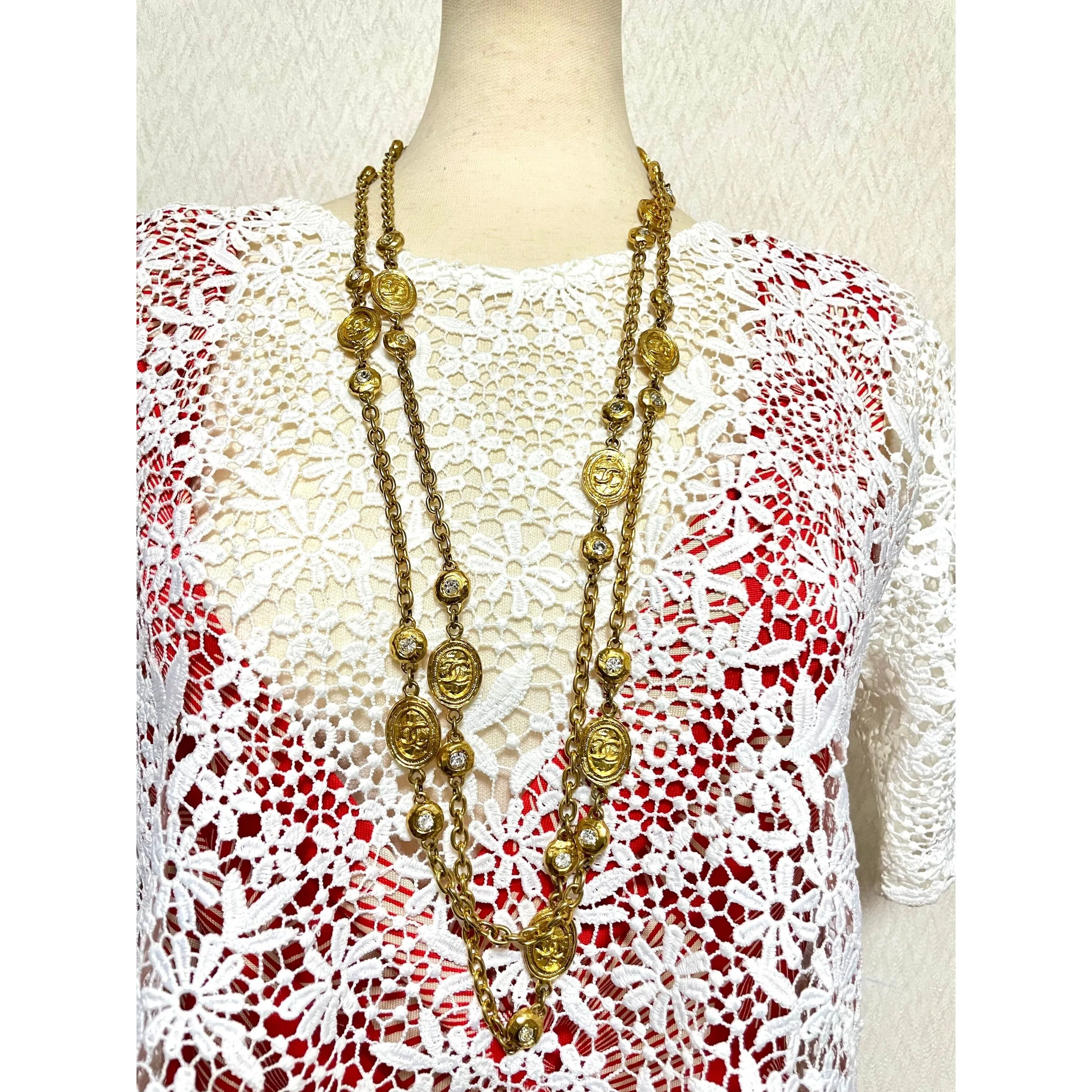 Vintage CHANEL chain and crystal glass necklace with medal CC mark charms. Can wear in double and triple. 0411211