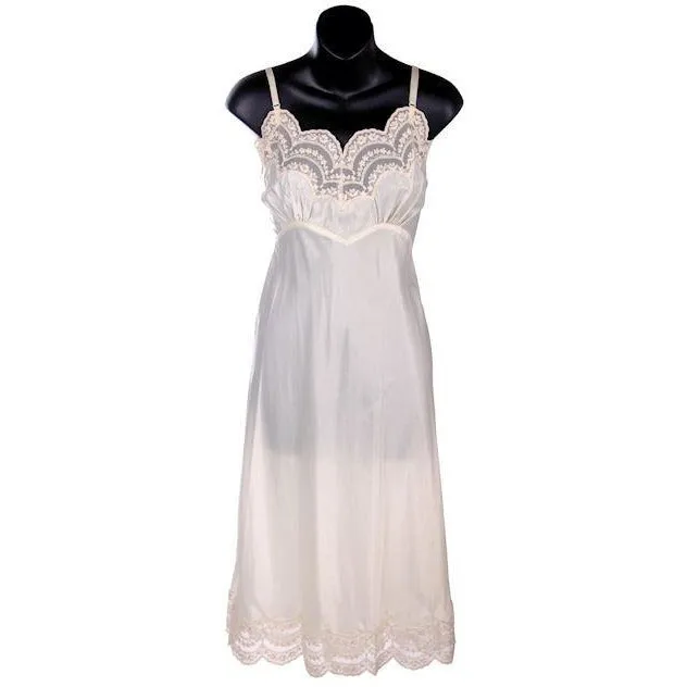 Vintage Full Slip Dupont Nylon Satin Scalloped Lace 1950s Fantasy 34