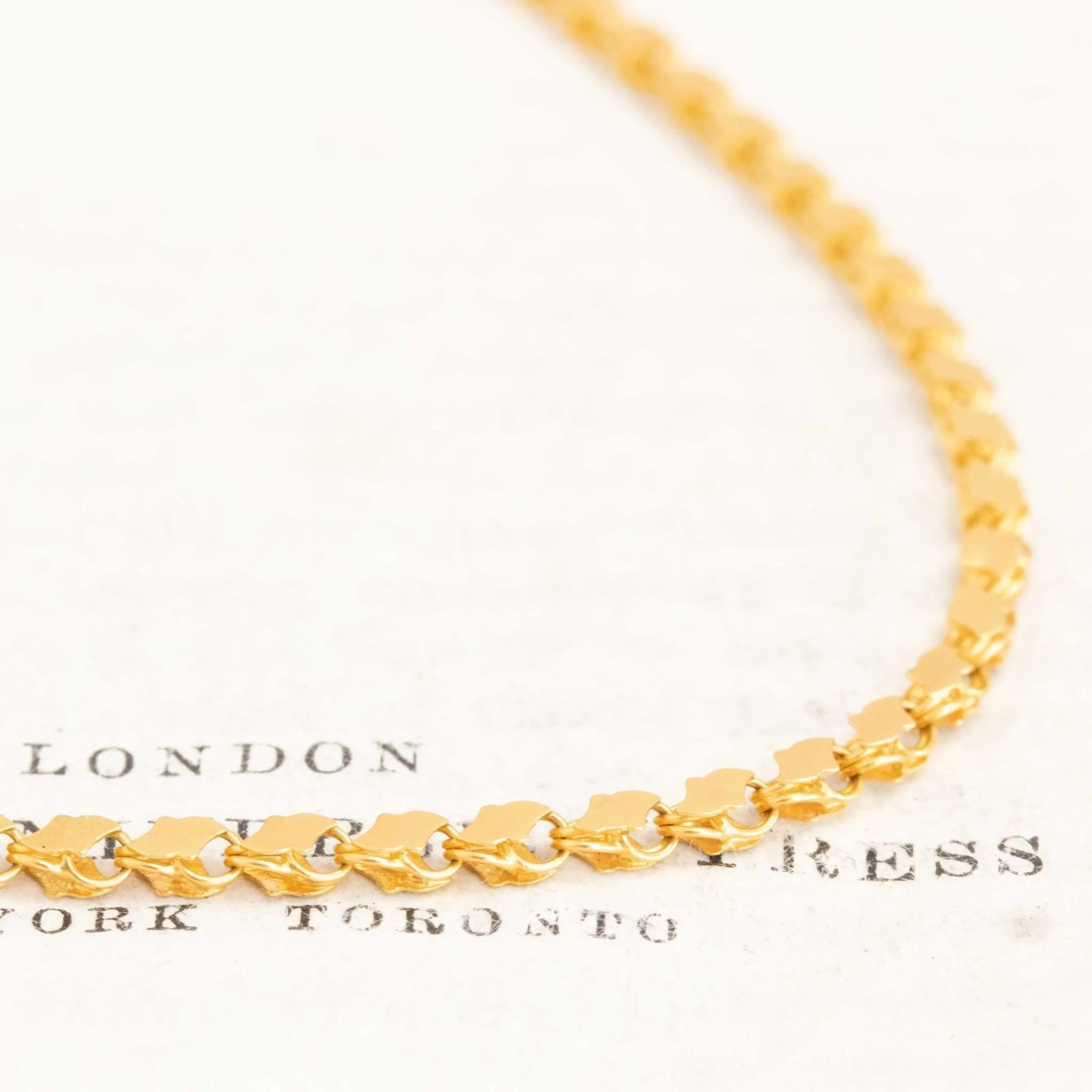 Vintage High Karat Fancy Link Chain, 22kt