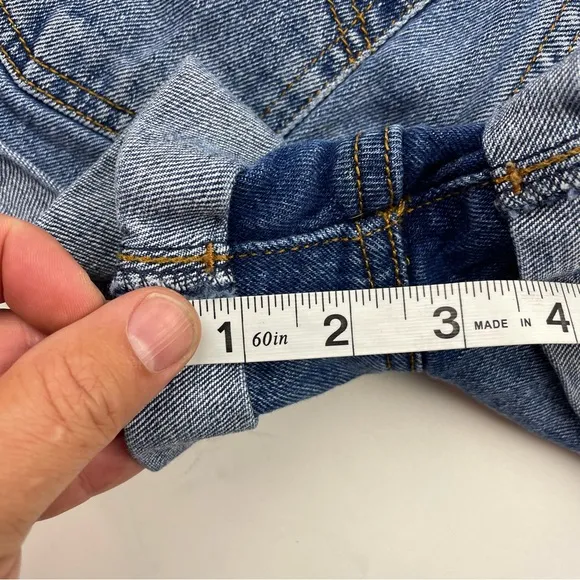 Vintage Levi’s High Waist Wedgie Jean Shorts