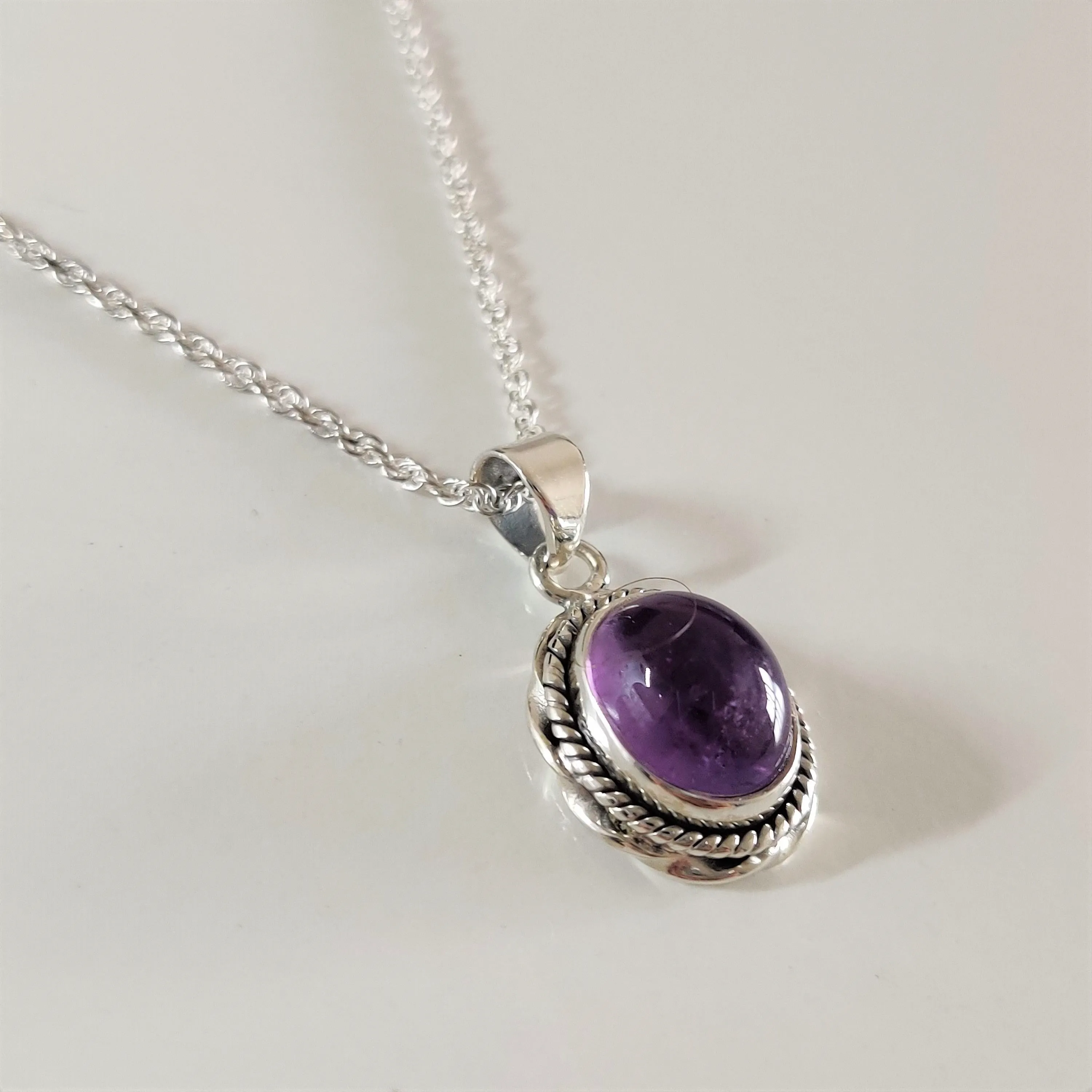 Vintage Oval Amethyst 925 Sterling Silver Pendant