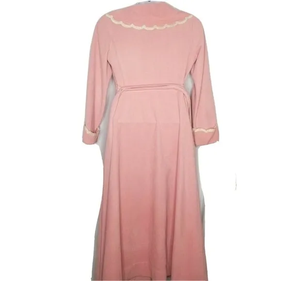 Vintage Vanity Fair Long Velour Robe Size 14 Rose
