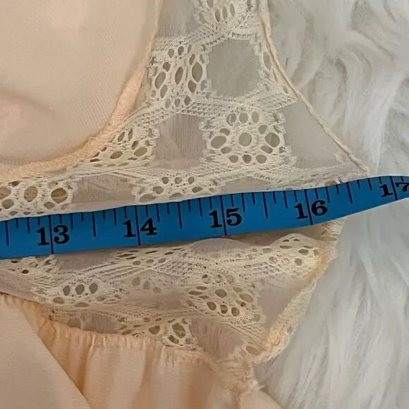 Vintage 70’s Peach Nylon &amp; Lace Maxi NightGown Plunging Neckline L